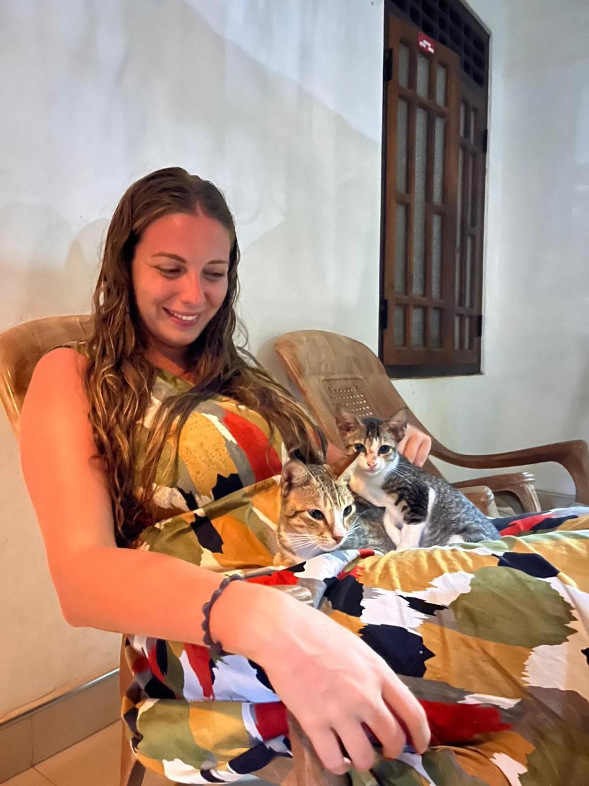 Alass Ga For Pets Lovers Trincomalee Exterior foto